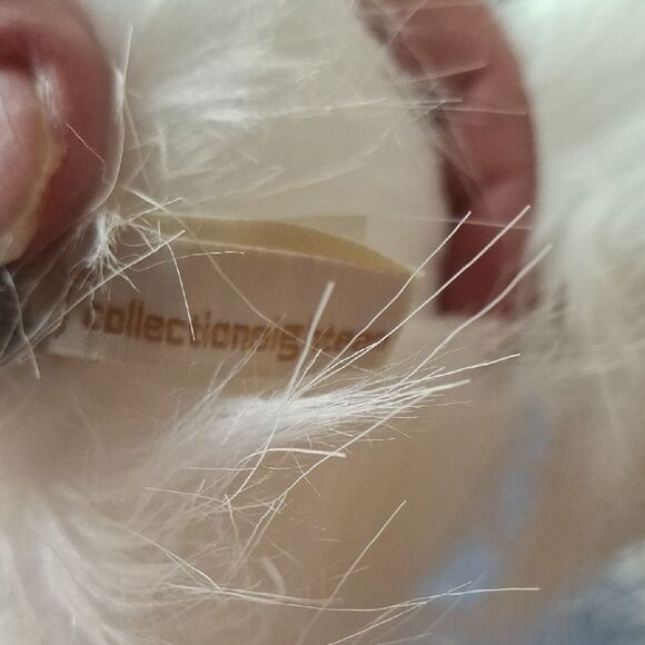 Fluffy White Ear muffs - Picture 4 of 5